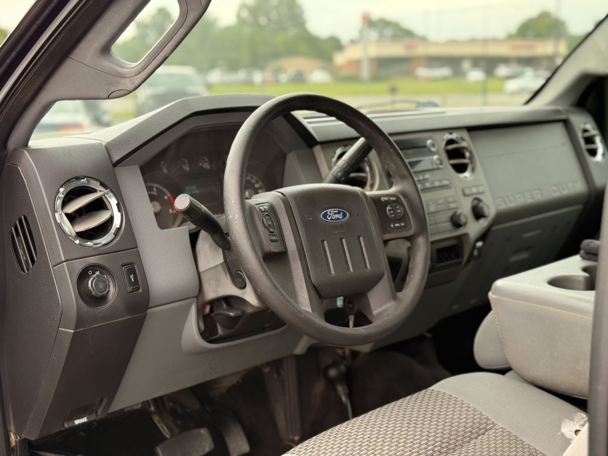 2012 Ford F-250 Super Duty XLT - Photo 8