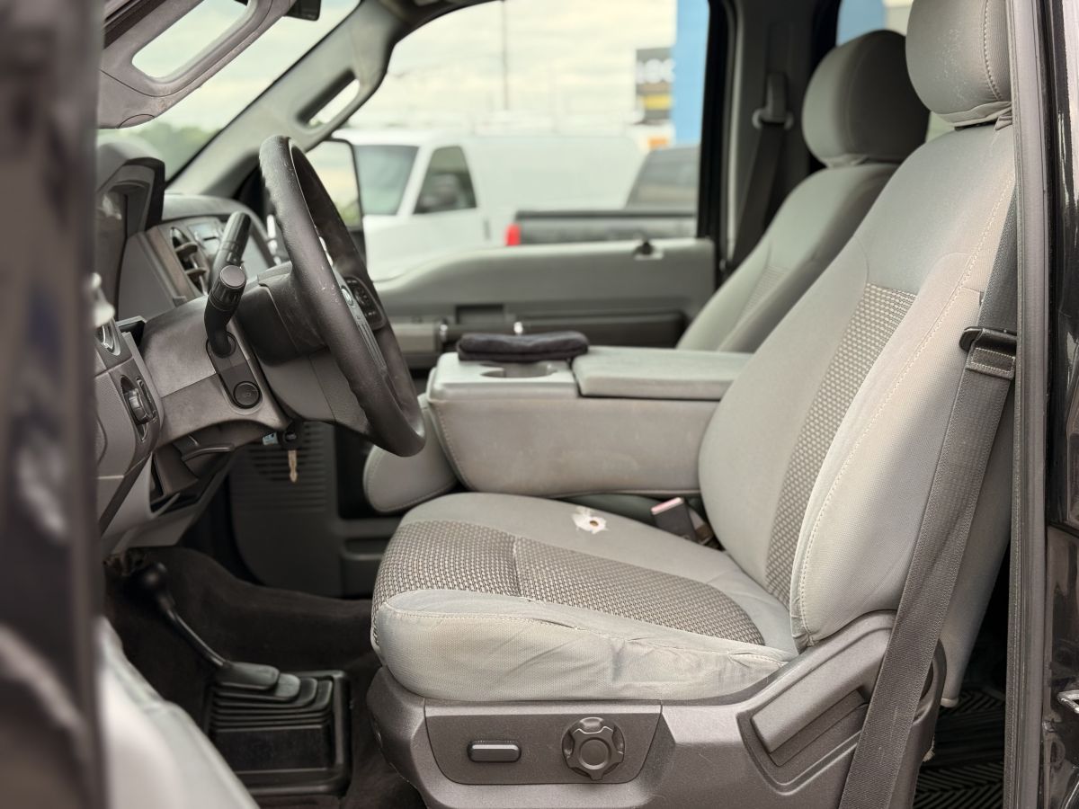 2012 Ford F-250 Super Duty XLT - Photo 9