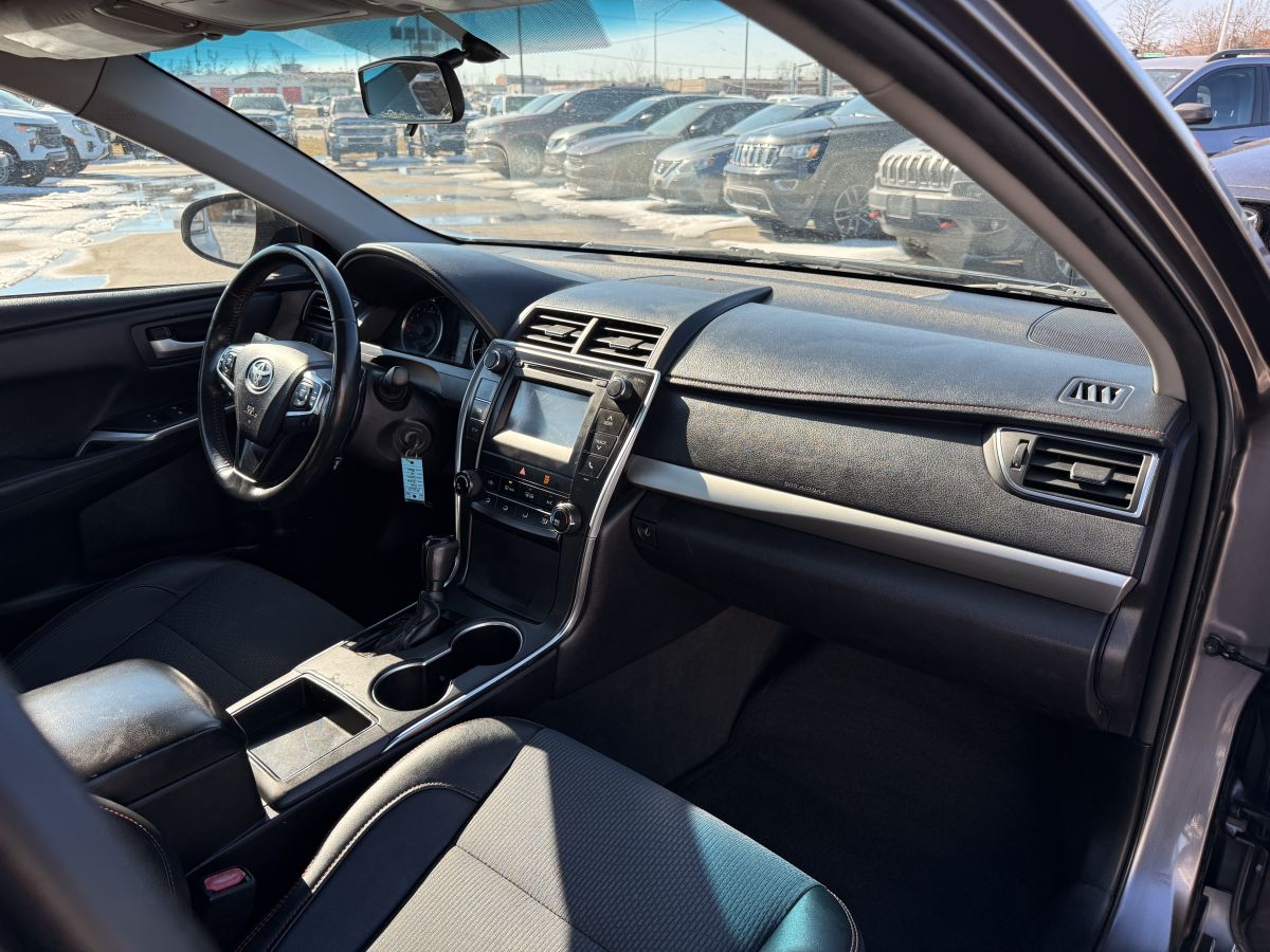 2016 Toyota Camry Special Edition - Photo 14