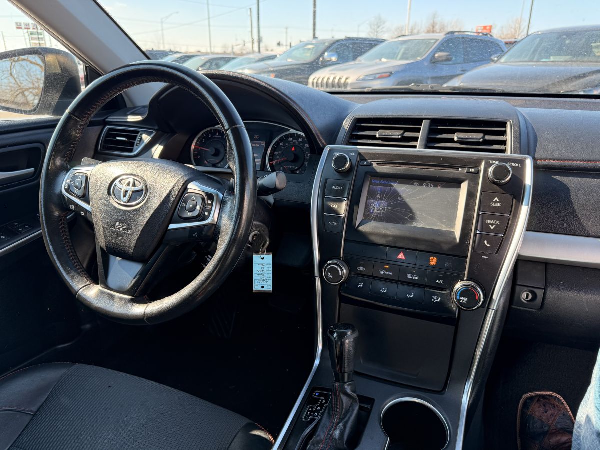 2016 Toyota Camry Special Edition - Photo 15